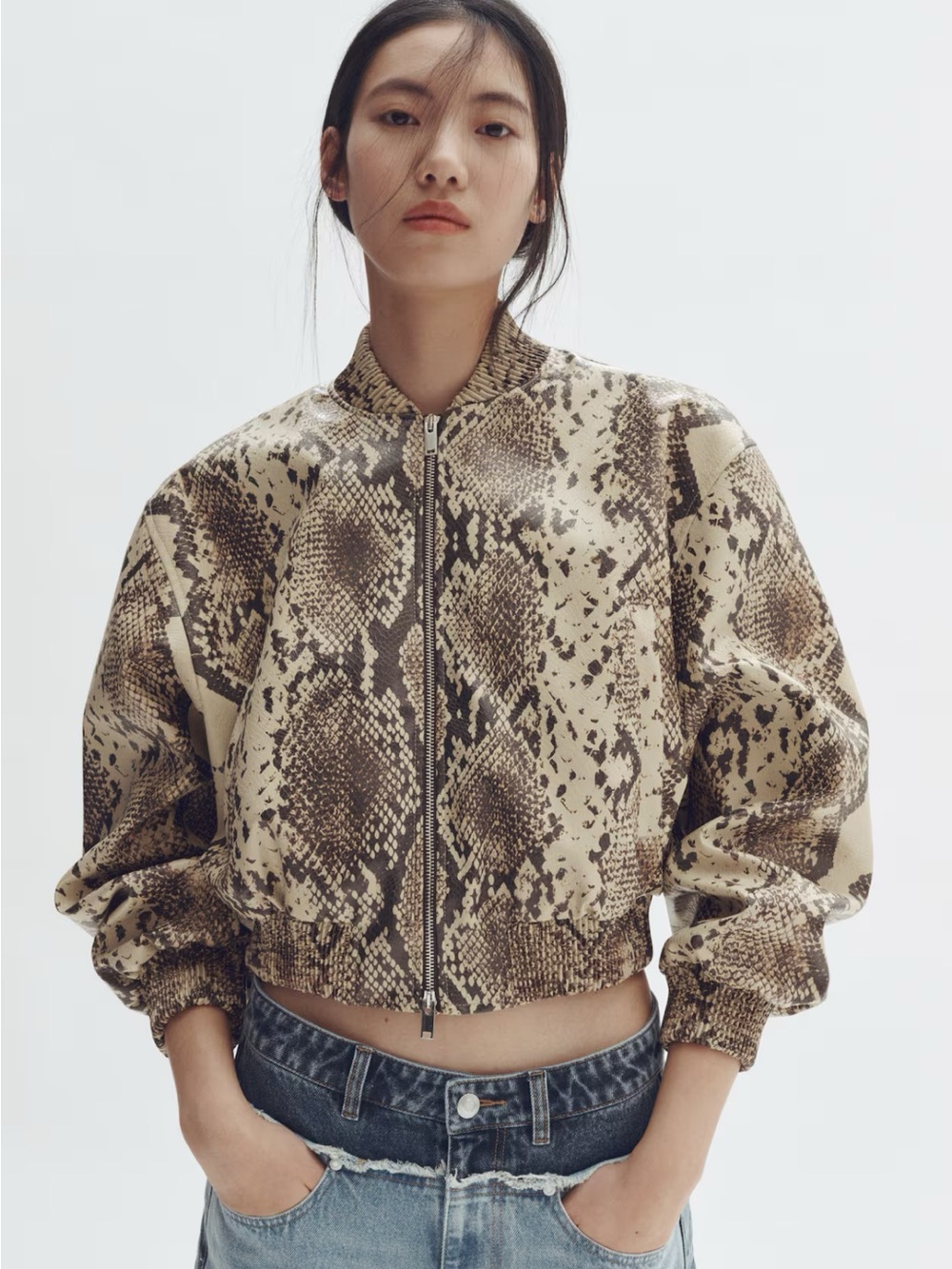 STELLA MCCARTNEY H&M
SNAKESKIN-PRINT BOMBER JACKET size XXL